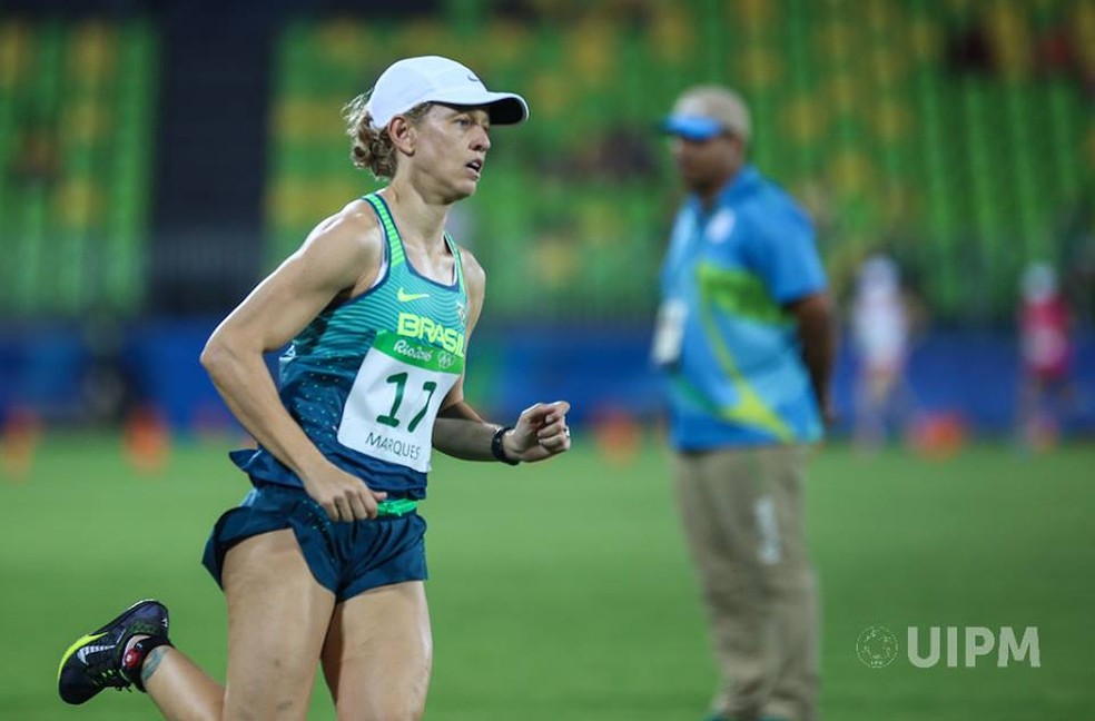 A pernambucana Yane Marques conquistou a histórica medalha no pentatlo moderno — Foto: Divulgação/UIPM'