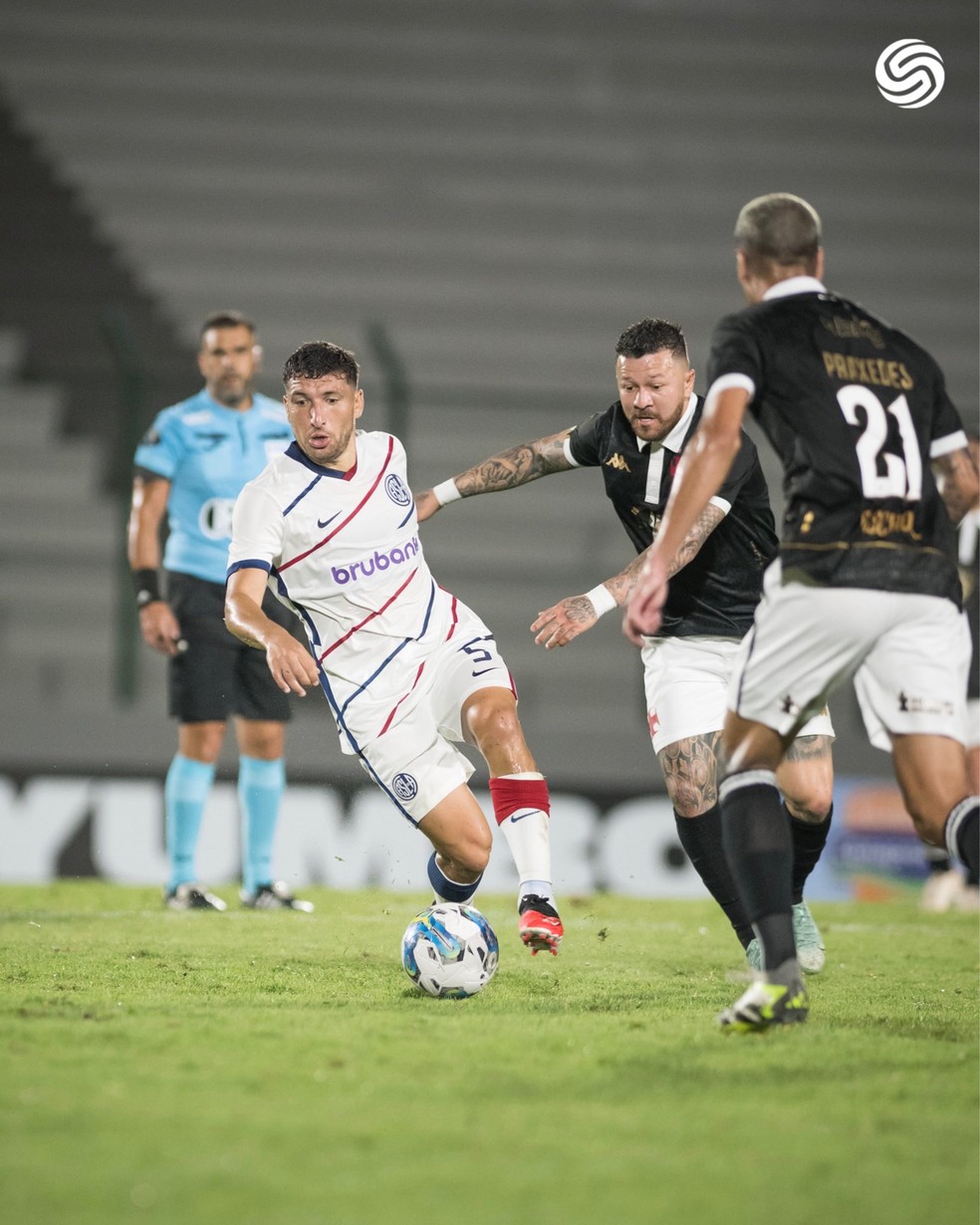 Rossi - Vasco x San Lorenzo  Foto: Twitter / Serie Ro de la Plata