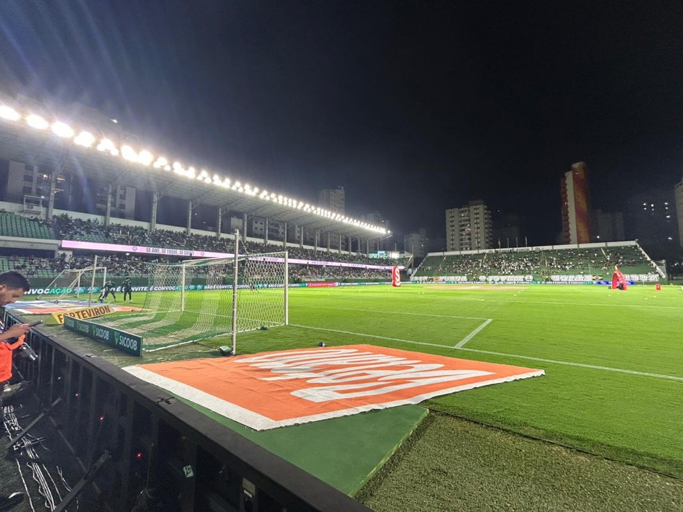 Serrinha recebe Goiás x Abecat nesta noite — Foto: André Guimarães