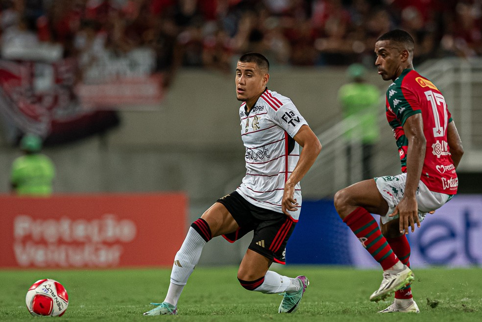 Santiago Ocampos em Portuguesa x Flamengo — Foto: Paula Reis/Flamengo