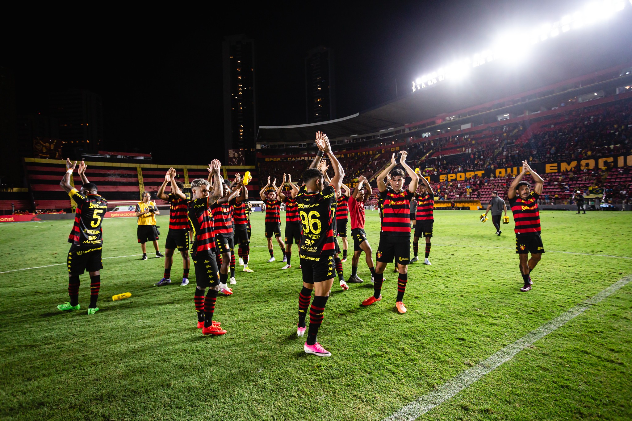 Contra melhor visitante da Série B, Sport defende invencibilidade de 10 jogos como mandante