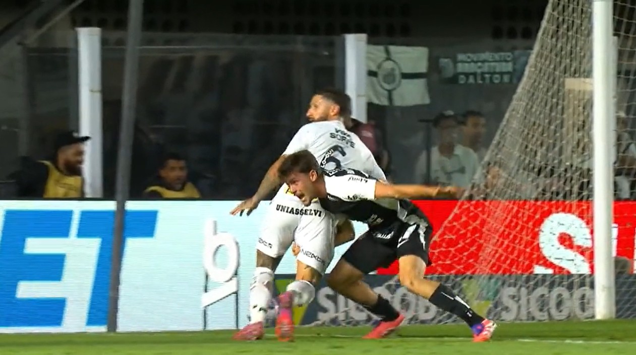 Análise do VAR revela situação polêmica em pênalti de Bidon em Santos x Corinthians