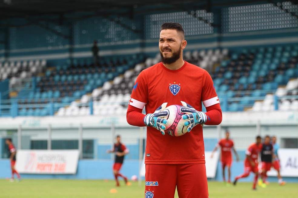 Conheça o estádio que fica em cima de shopping e pode até receber jogos da  Champions, futebol internacional