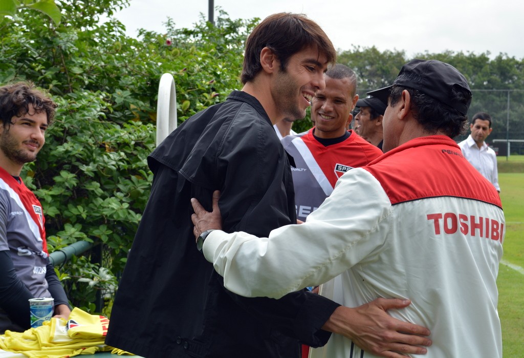 Após caso de Tartá e Neguete no futebol iraniano, brasileiros