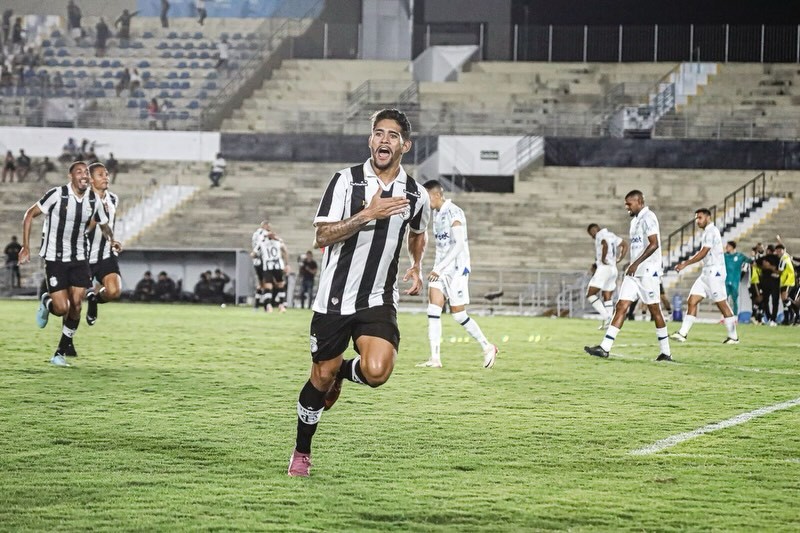 Itabaiana turbina o elenco com dois reforços para a reta final