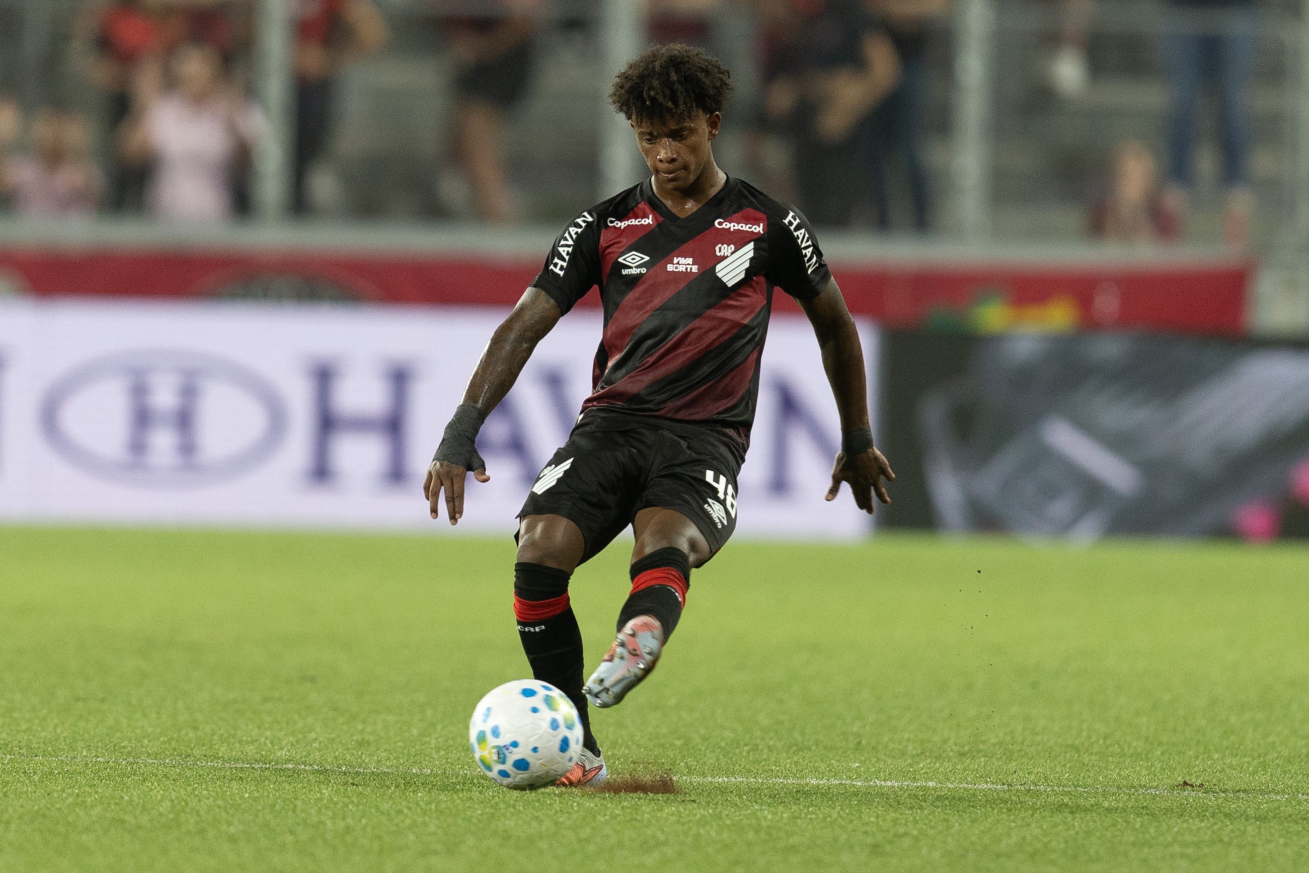 Athletico libera Bruninho para assinar com clube europeu | Ge