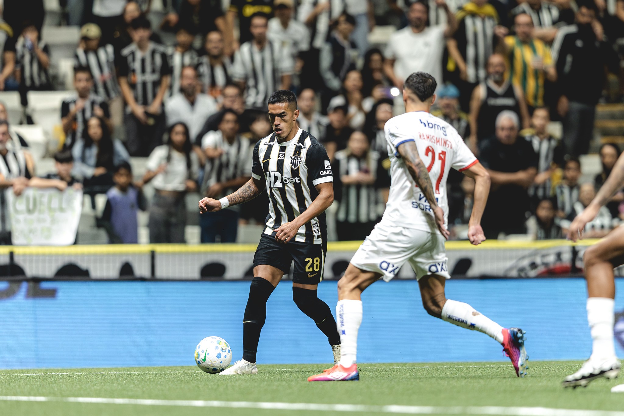 Substituição no Atlético-MG: Ramos Mingo sente dores e deixa campo em empate contra o Bahia