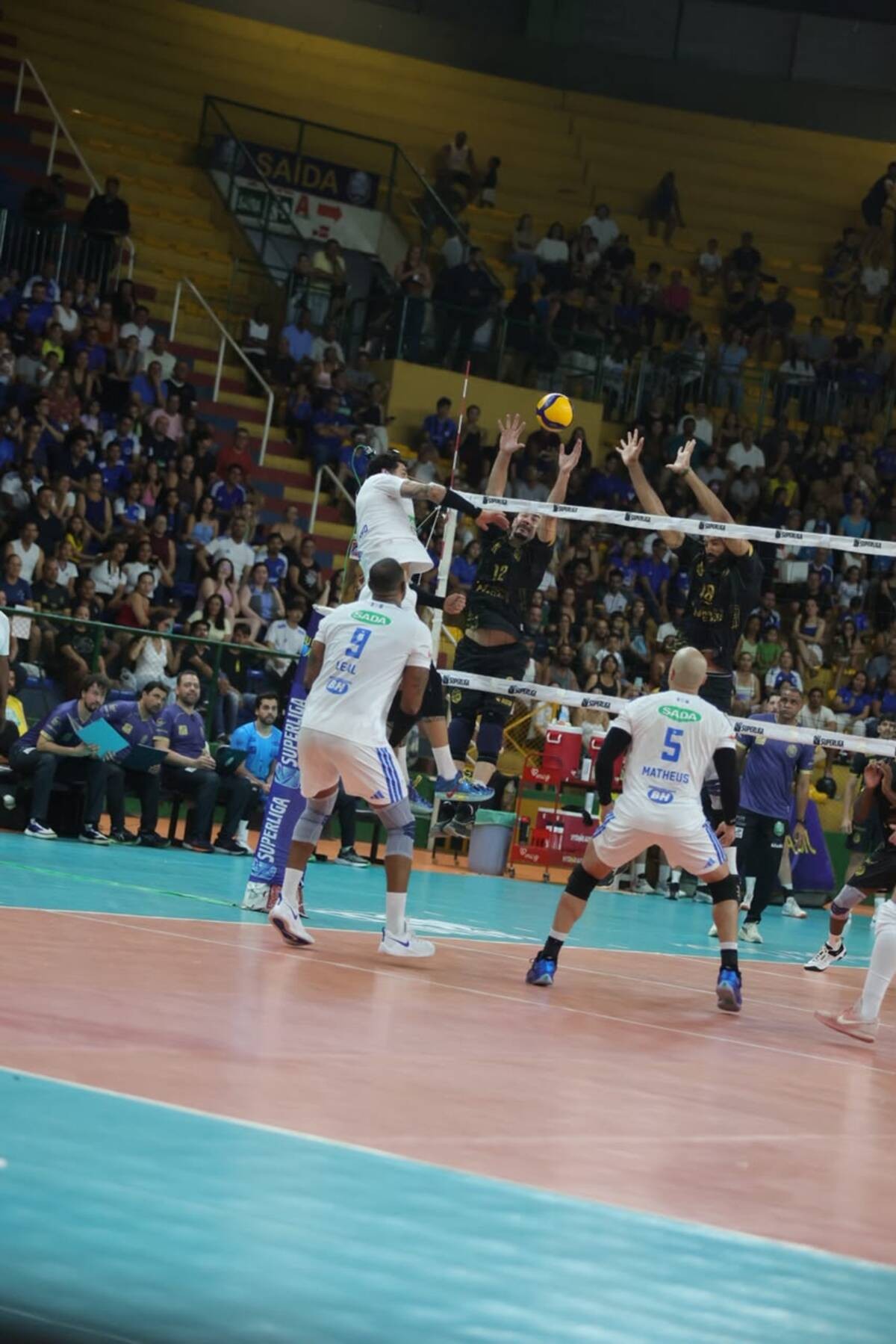 Montes Claros Vôlei sofre virada do Cruzeiro na estreia da Superliga