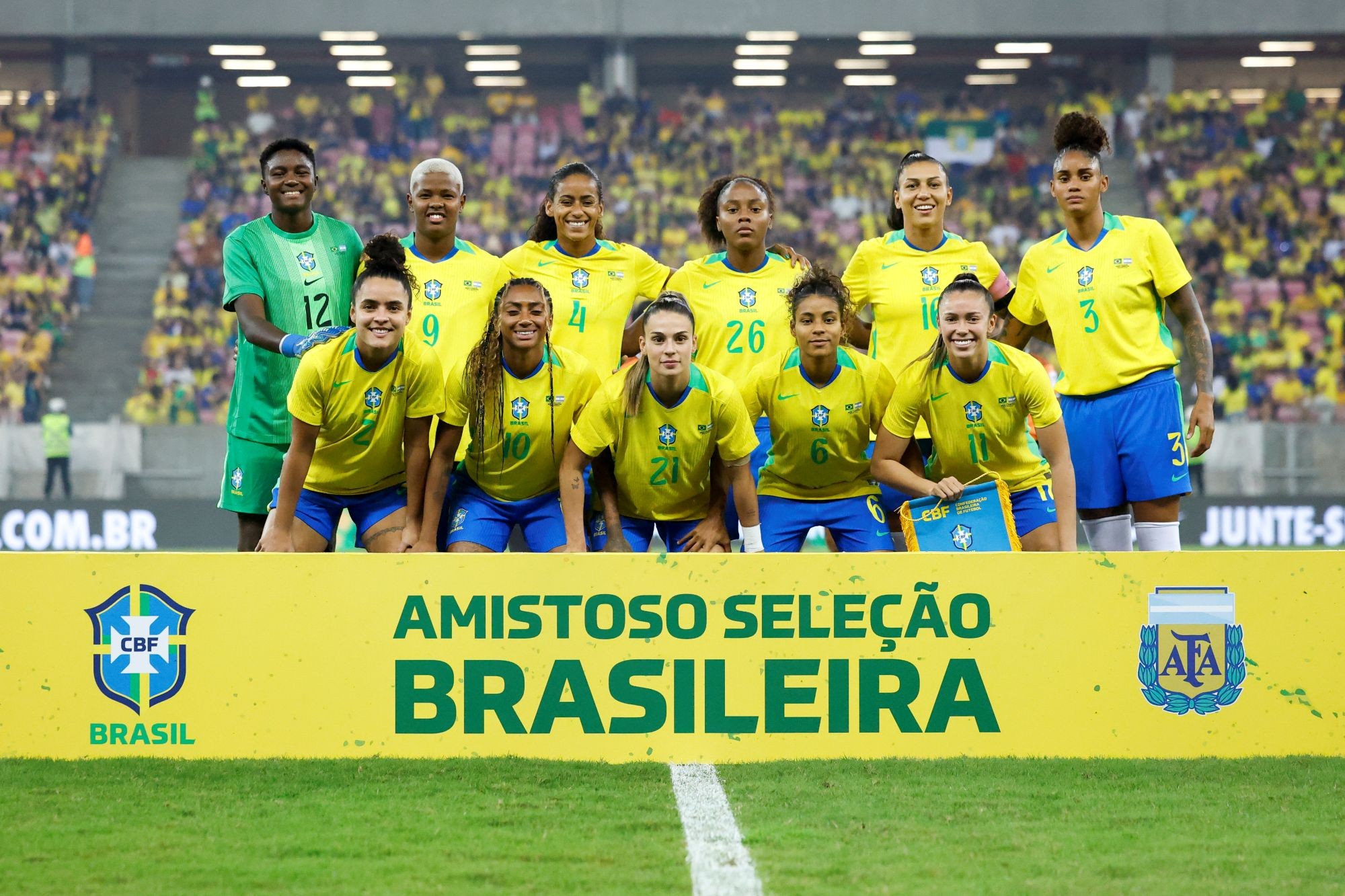 Dinamarca é novidade no top-10 da Fifa, e Brasil permanece em sétimo; veja ranking