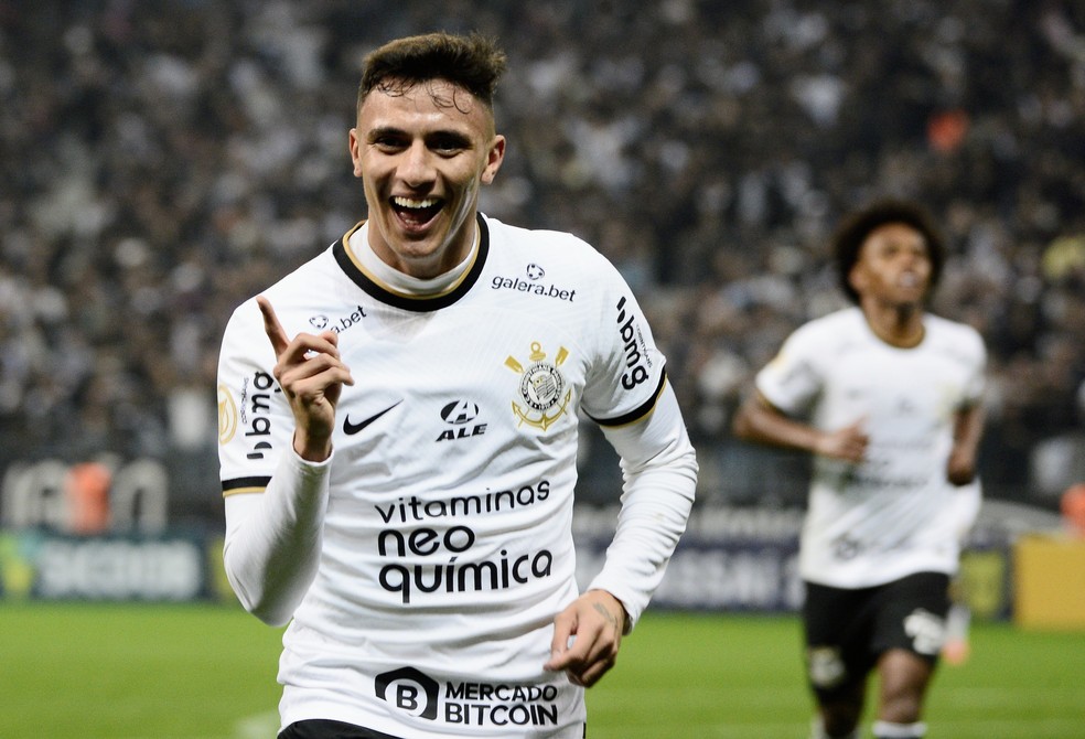 Corinthians confirma venda de Gustavo Mantuan ao Zenit; veja quanto o clube  vai receber - Estadão