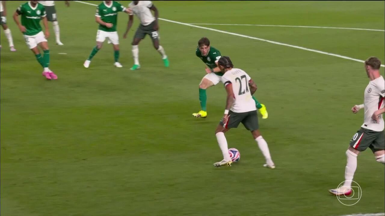 Corinthians zoa Palmeiras após eliminação para o Chelsea na Copa: 