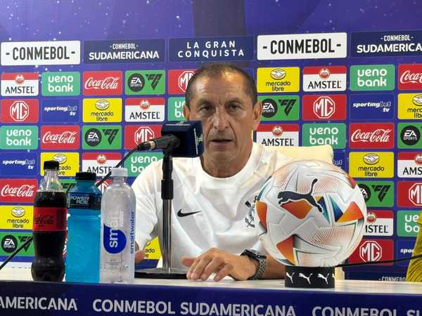 Ramón defende trabalho excelente no Corinthians após eliminação no campeonato.