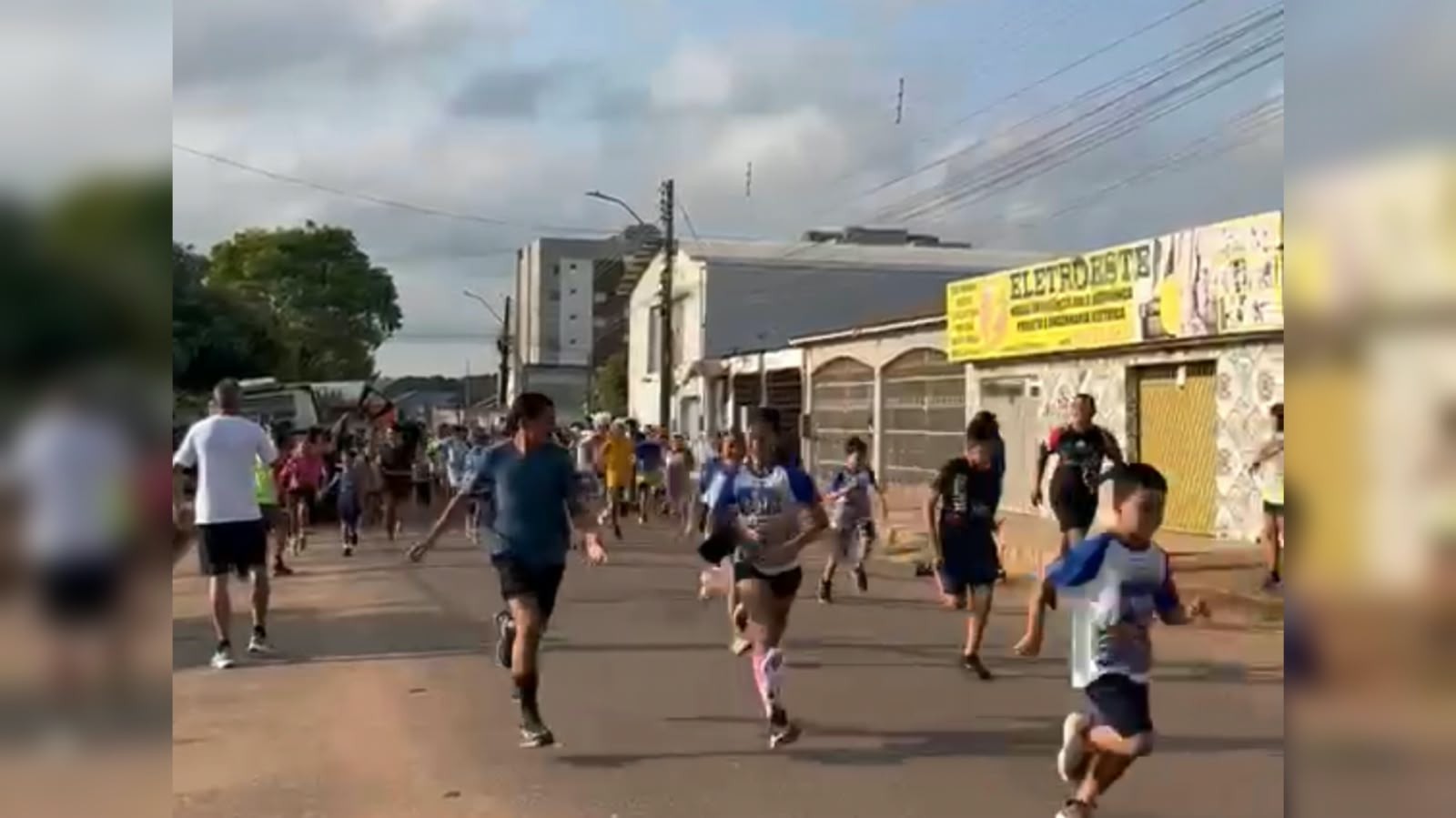 20ª Corrida das Crianças reúne mais de 150 participantes na Praça da Cohab e arrecada alimentos em Santarém