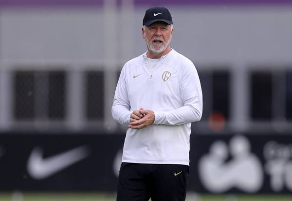 Corinthians treina em campo reduzido na primeira atividade de olho no Grêmio