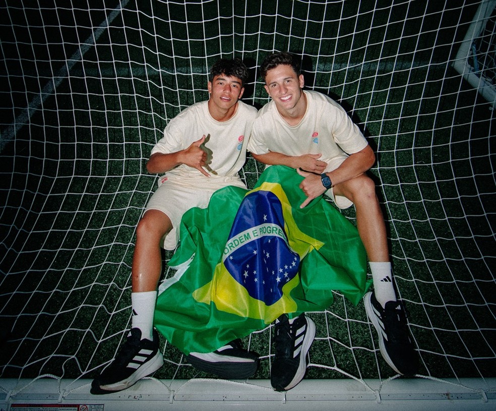 Maycon Cardozo e Gustavo Telles, brasileiros do Bayern World Squad — Foto: FC Bayern