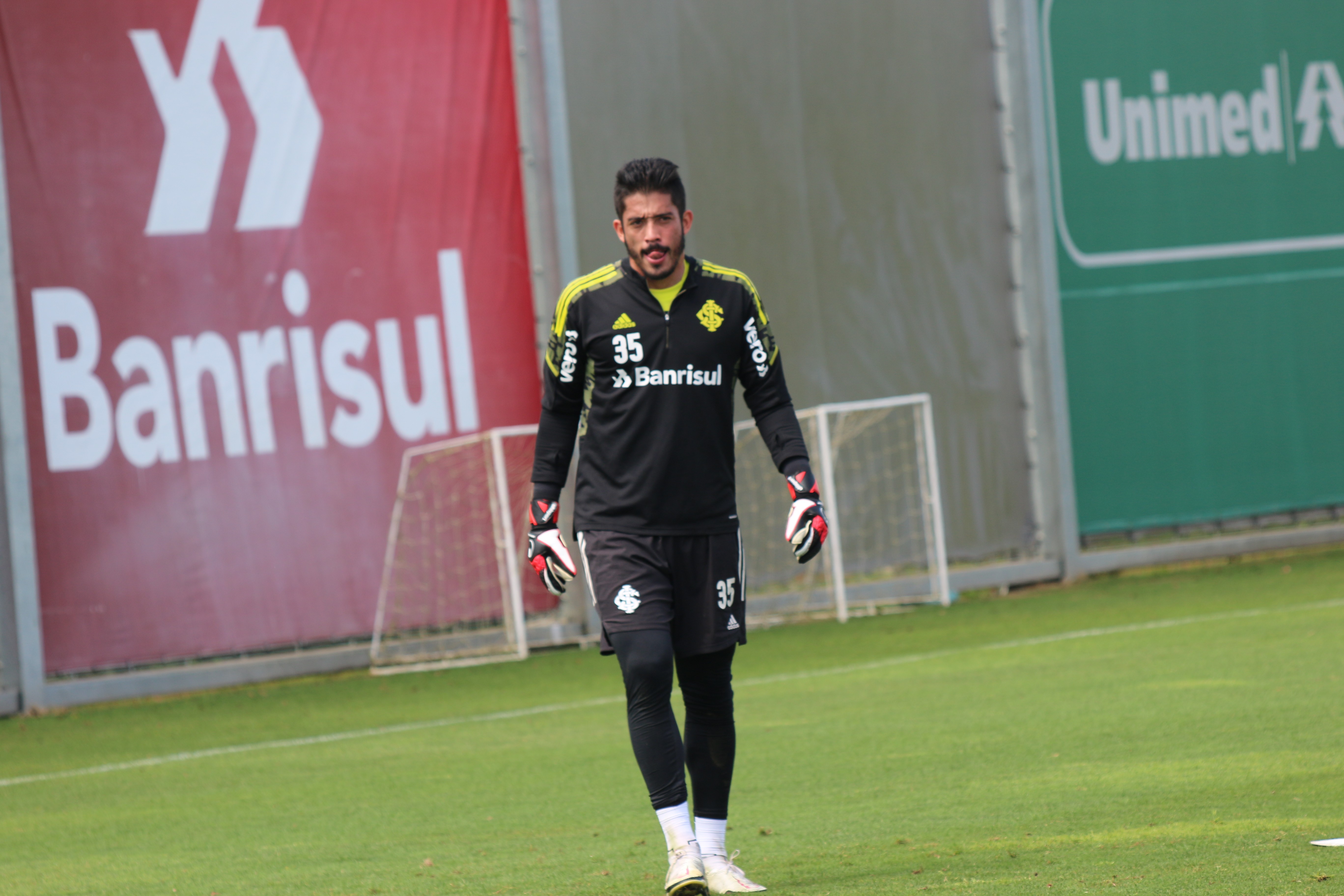 Daniel recebe sondagens de clubes do exterior e pode acertar saída do ...