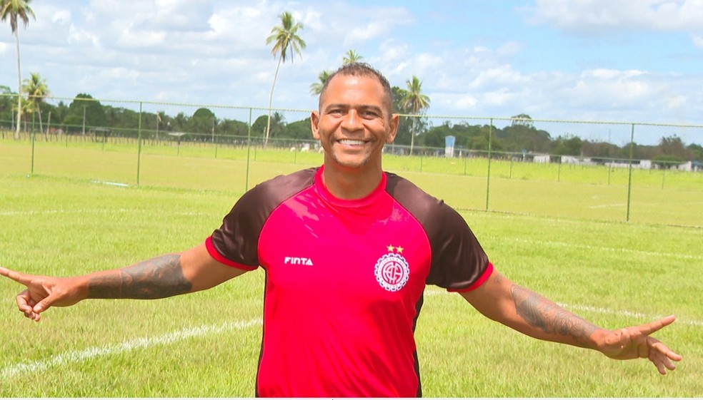 Walter vai defender o Atlético de Alagoinhas em 2026 — Foto: Reprodução / TV Bahia
