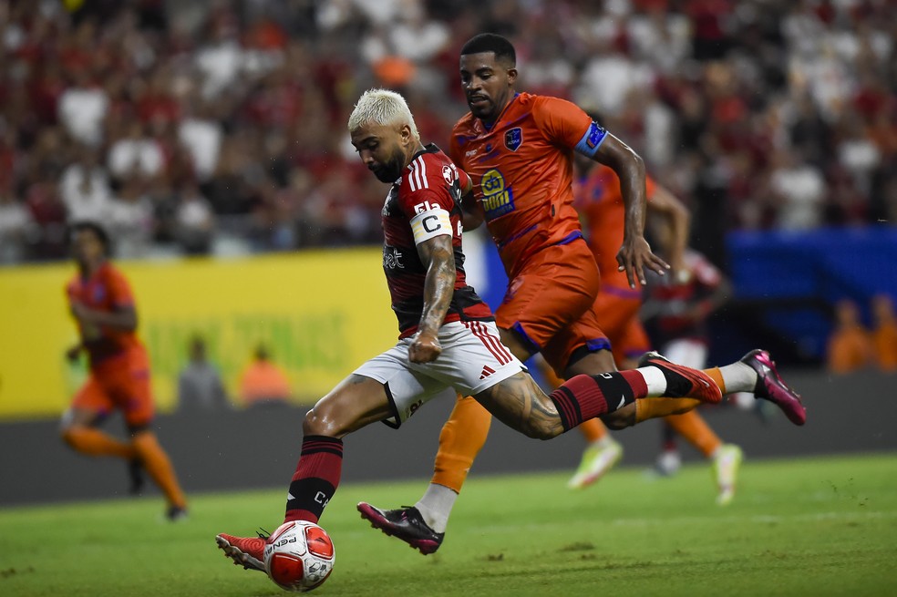 Gabigol chuta em gol em Flamengo x Audax — Foto: Marcelo Cortes/Flamengo