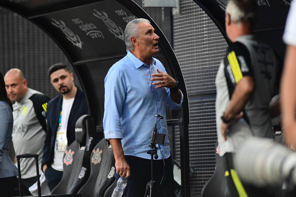 Tite em Corinthians x Flamengo na Neo Química Arena