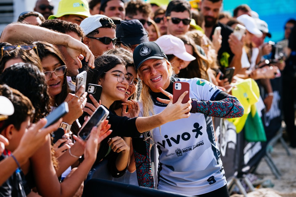 Tatiana Weston-Webb em ação na estreia em Saquarema