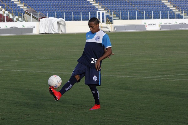 Robinho deixa o Orlando City e está de volta ao Confiança