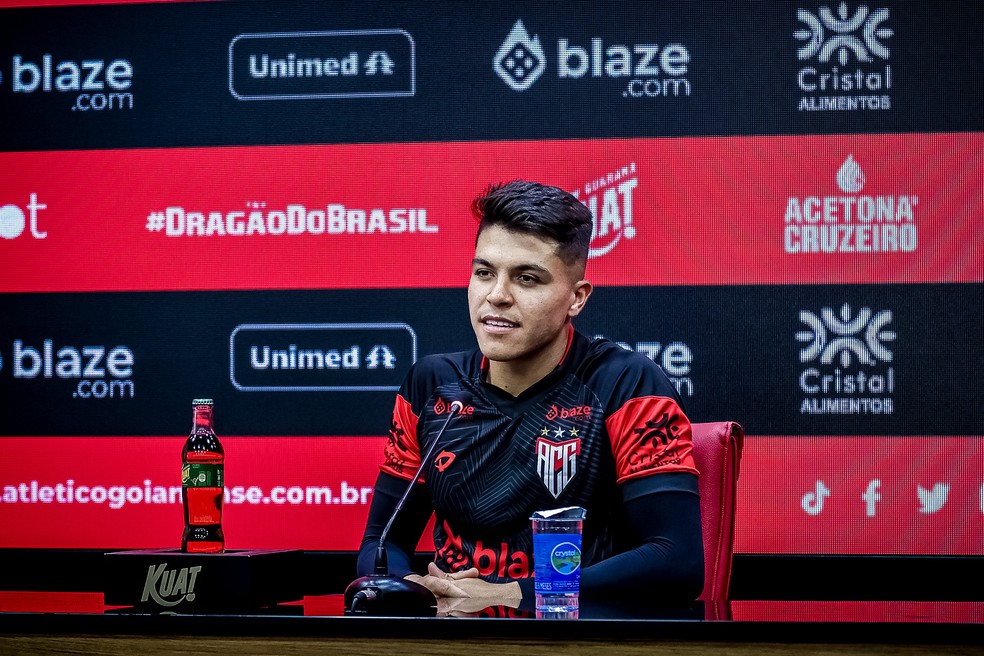 Roni atuou a temporada emprestado ao Atlético-GO