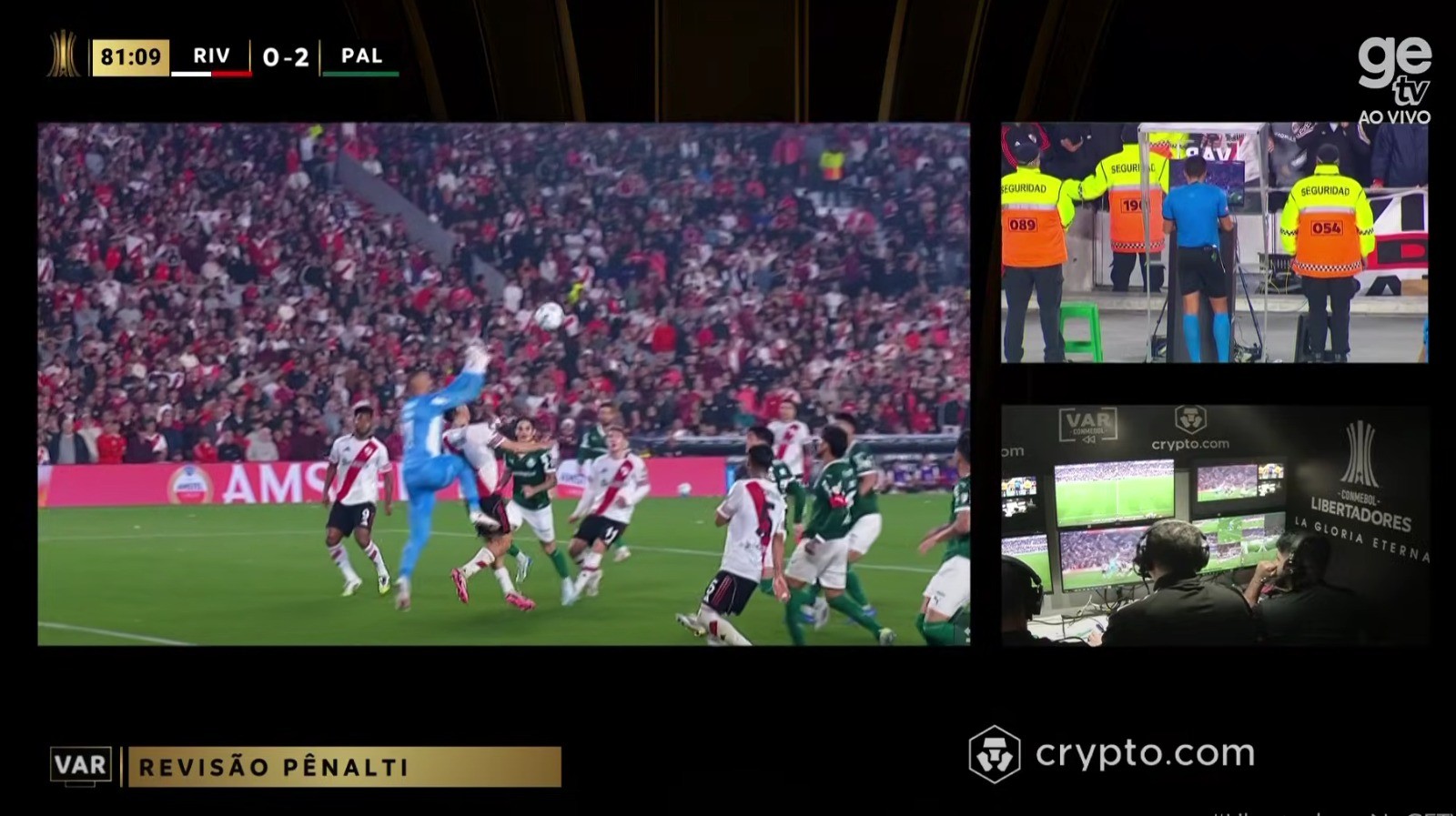 Weverton sofre pênalti, mas árbitro anula lance em jogo do River contra Palmeiras