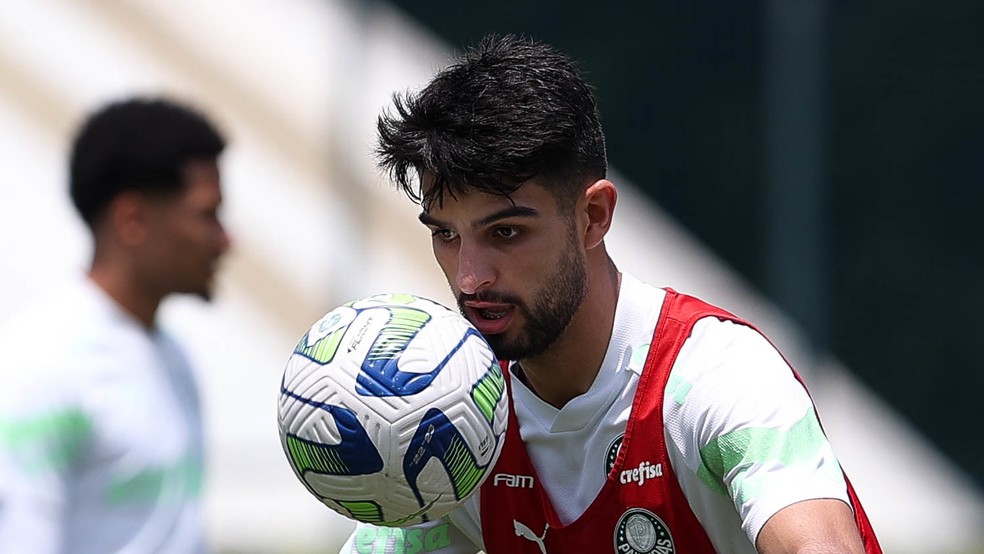 López em treino do Palmeiras em 2023 — Foto: Cesar Greco / Ag Palmeiras