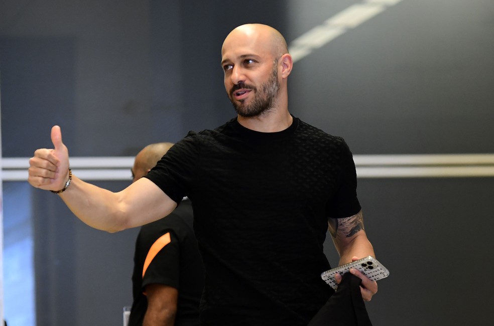 Alessandro Nunes, gerente de futebol do Corinthians — Foto: Marcos Ribolli