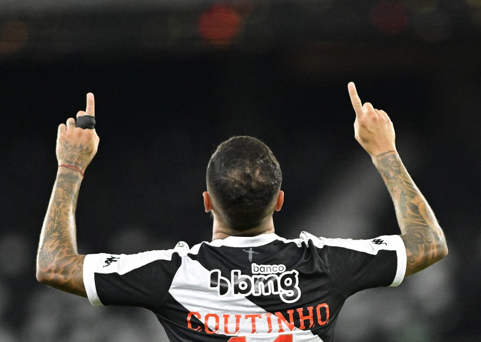 Philippe Coutinho em Nova Iguaçu x Vasco — Foto: André Durão