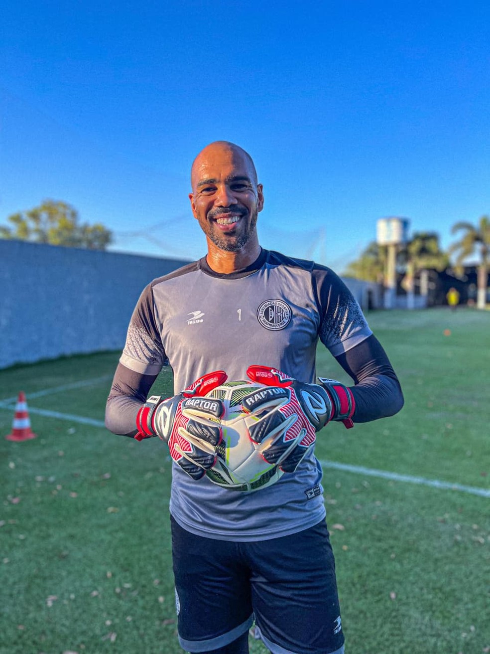 Goleiro Dida se apresenta ao ASA — Foto: João Victor/ASCOM ASA