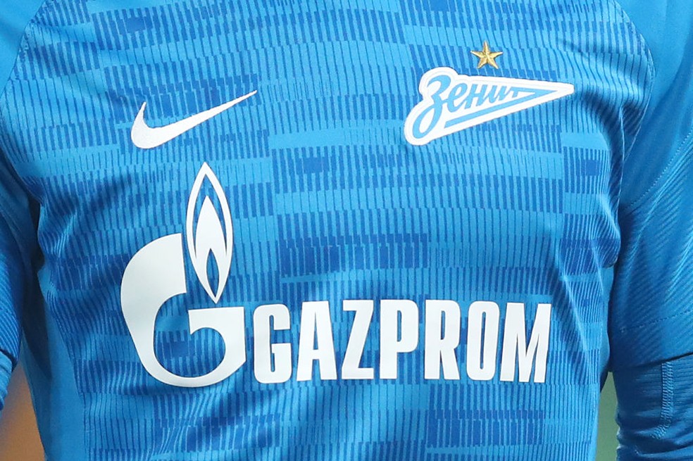 Gazprom, empresa de gás russa, é patrocinadora do Zenit desde 2005 — Foto: Chris Brunskill/Fantasista/Getty Images