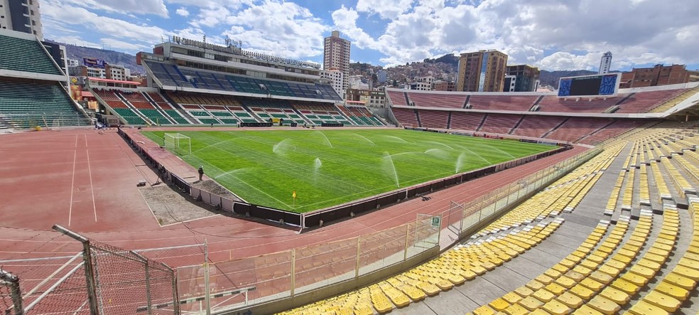Estádio Hernando Siles na Bolívia, palco de Bolívar x Flamengo — Foto: Edson Viana / ge