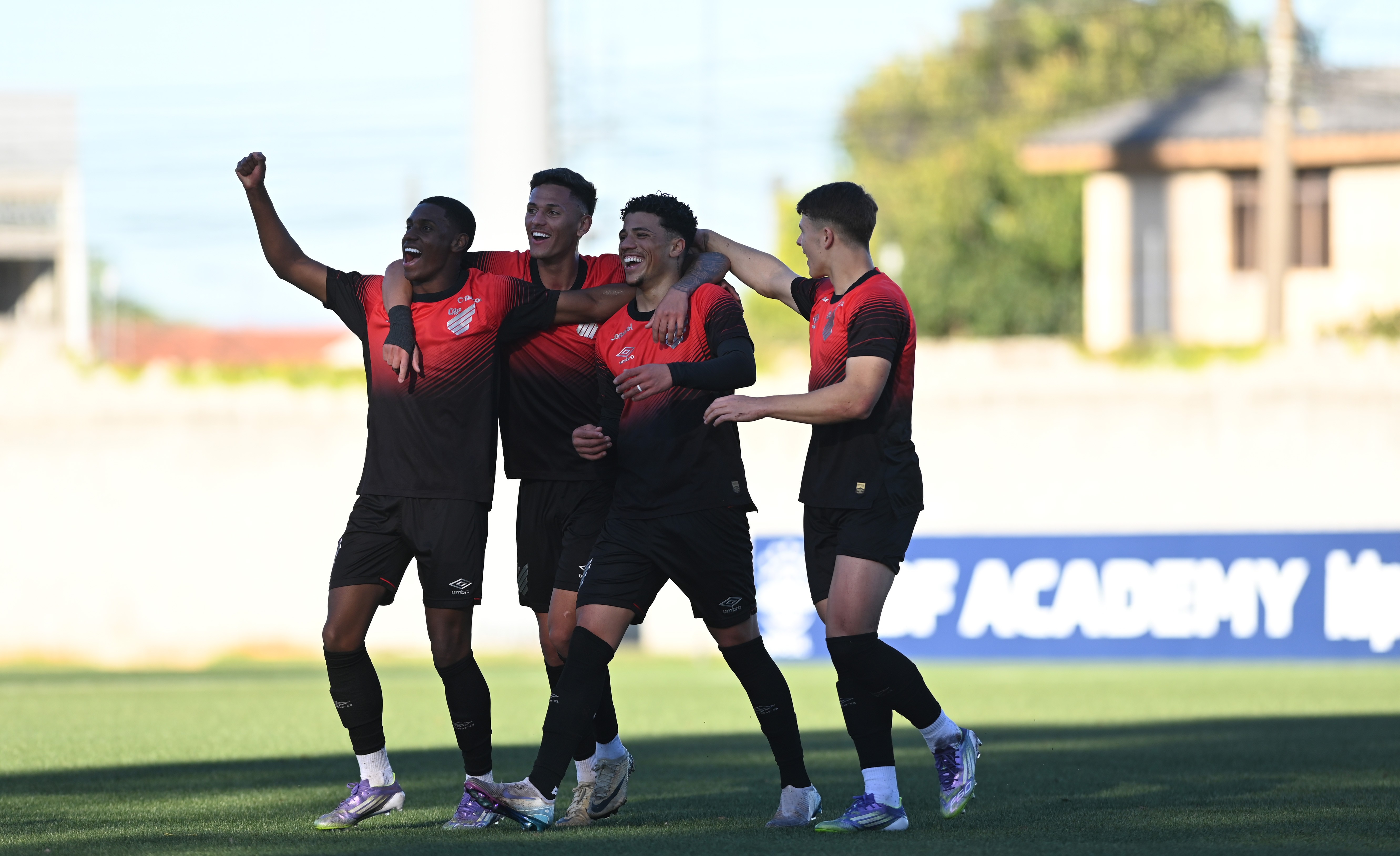 Athletico na Taça FPF tem base campeã no sub-20 e profissionais