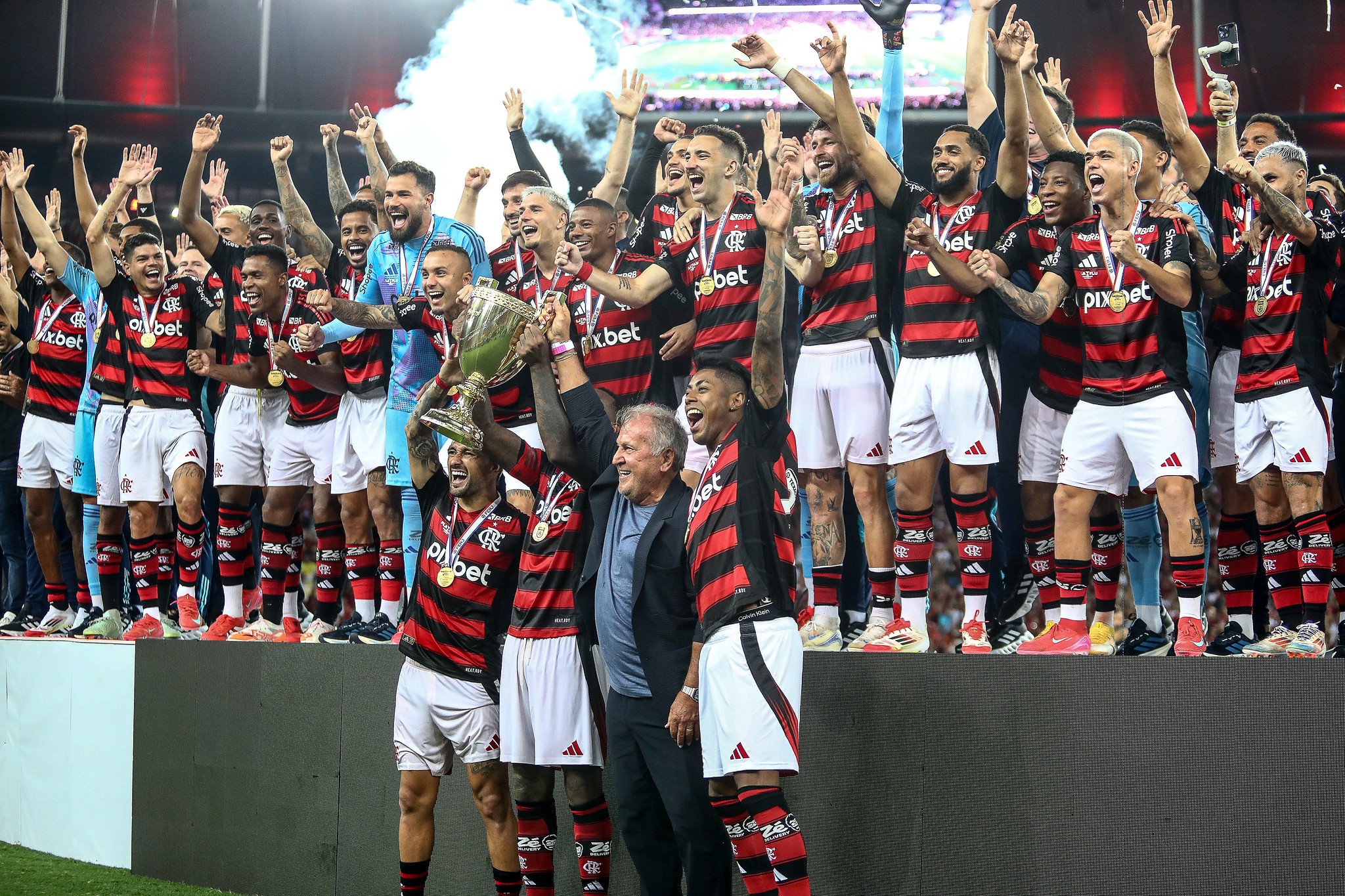 Flamengo, em busca de novos recordes, pode ampliar domínio no Carioca 2026 com mais dois títulos