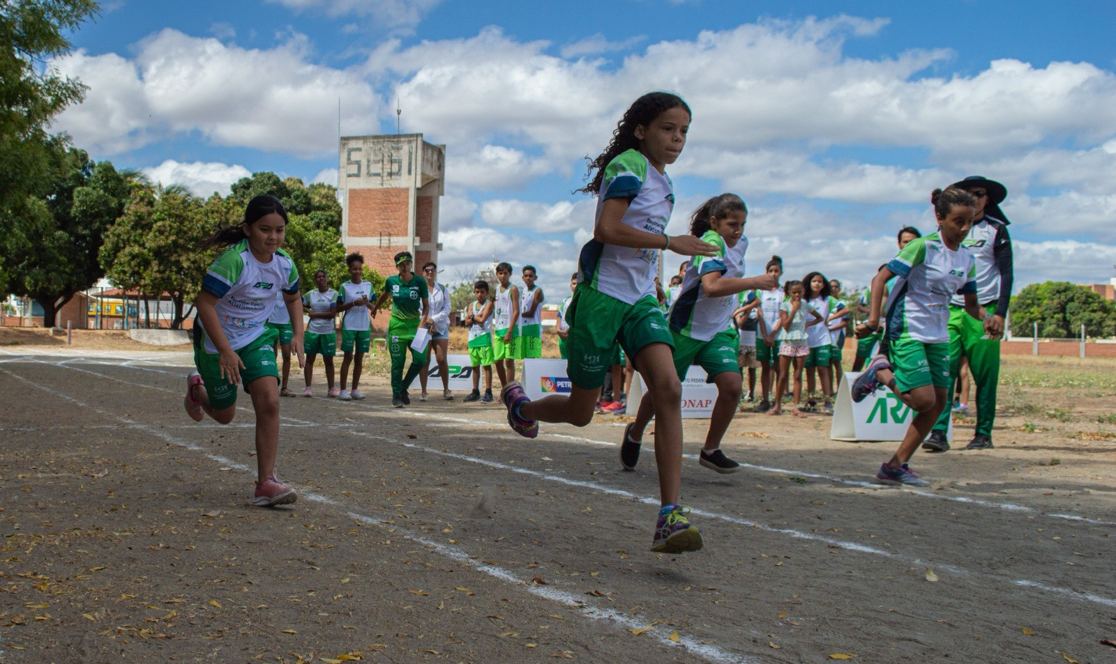 Inscrições abertas para a Escolinha de Triathlon Mãe Malvada, em Petrolina