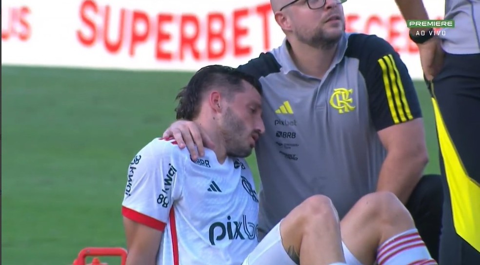 Viña após choque de cabeça em Atlético-GO x Flamengo