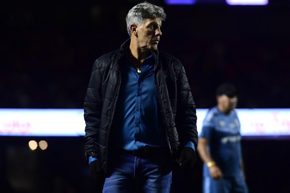 Renato, treinador gremista — Foto: Marcos Ribolli