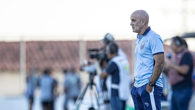 Itamar Schülle, técnico do CSA