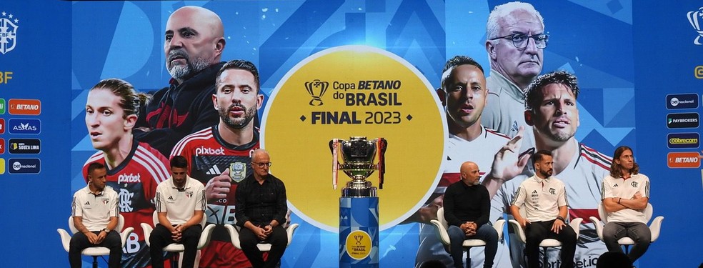 Sorteio da final da Copa do Brasil — Foto: Fred Gomes