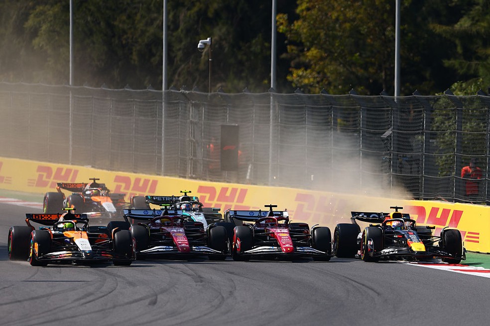 Largada do GP do México de F1 2025 — Foto: Bryn Lennon - Formula 1/Formula 1 via Getty Images