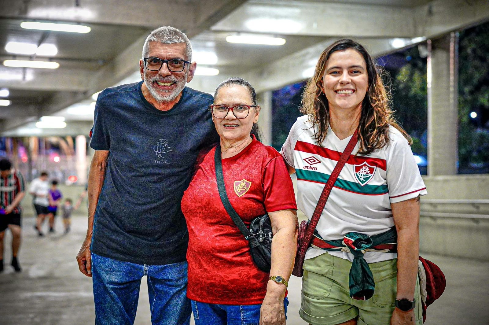 Filha de torcedora ferida por bomba no Maracanã critica falhas de segurança