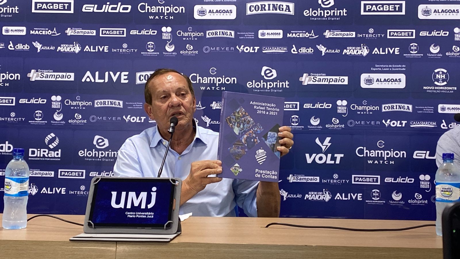 Rafael Tenório sugere mudança geral no CSA: "O azul passar a ser branco e o branco a ser azul"