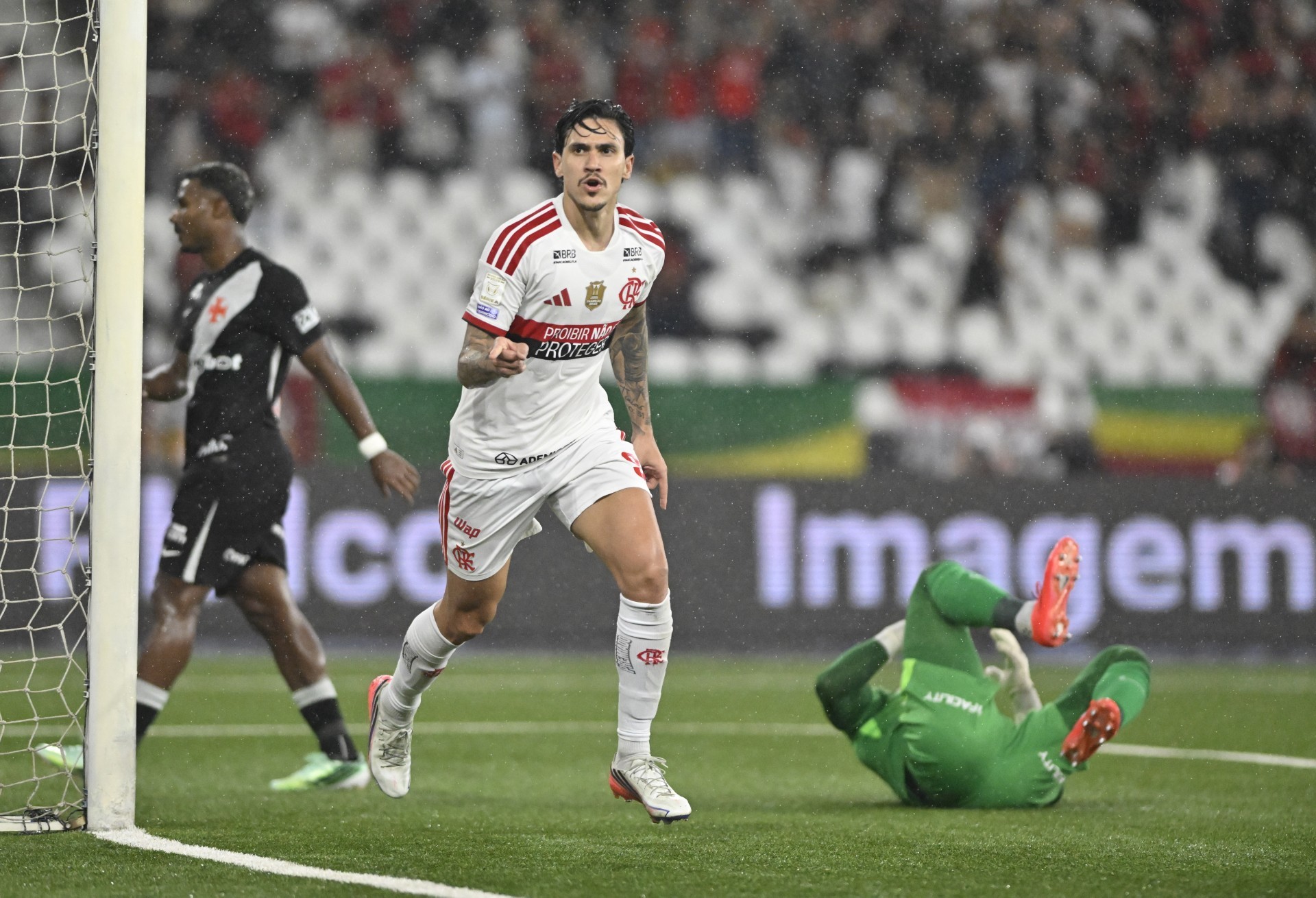 Em destaque: Pedro completa bingo dos rivais no Brasileiro e se candidata a novo "Rei dos clássicos" no Flamengo