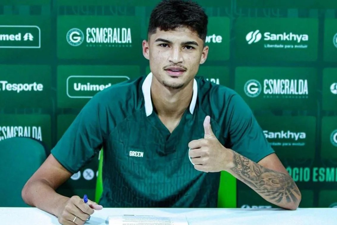 Goiás empresta Larson, jovem promessa da base, ao Palmeiras