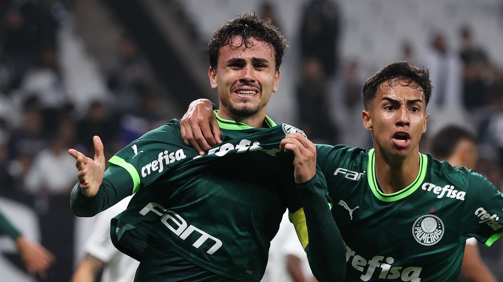 Pedro Lima comemora o gol do Palmeiras na Neo Química Arena — Foto: Fabio Menotti/ Palmeiras