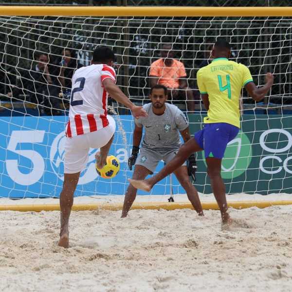 Brasil vence o Paraguai e fatura o Desafio Internacional de Futebol de Areia | futebol de areia
