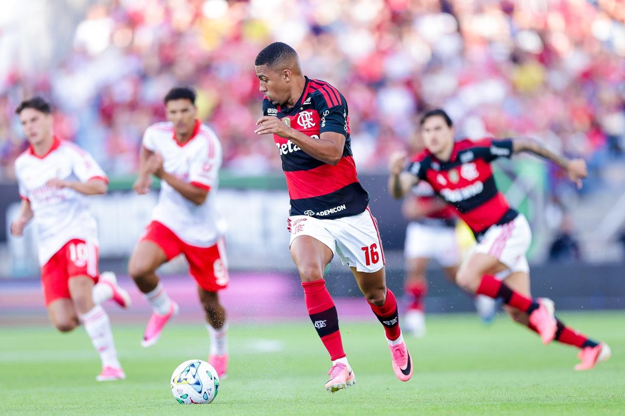 Bap exalta desempenho de Jardim no Flamengo: Trabalho com o Lino é exemplar