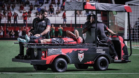 Araos sofre segunda lesão seguida no joelho e desfalca o Atlético-GO por mais nove meses - Foto: (Ingryd Oliveira / ACG)