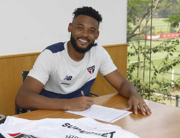 Superação de Sabino: Vitória Contra Balança e Alto Desempenho nos Treinos no São Paulo